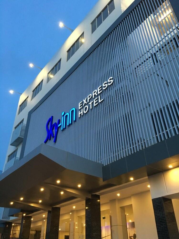 Os Hotel Airport Batam Dış mekan fotoğraf